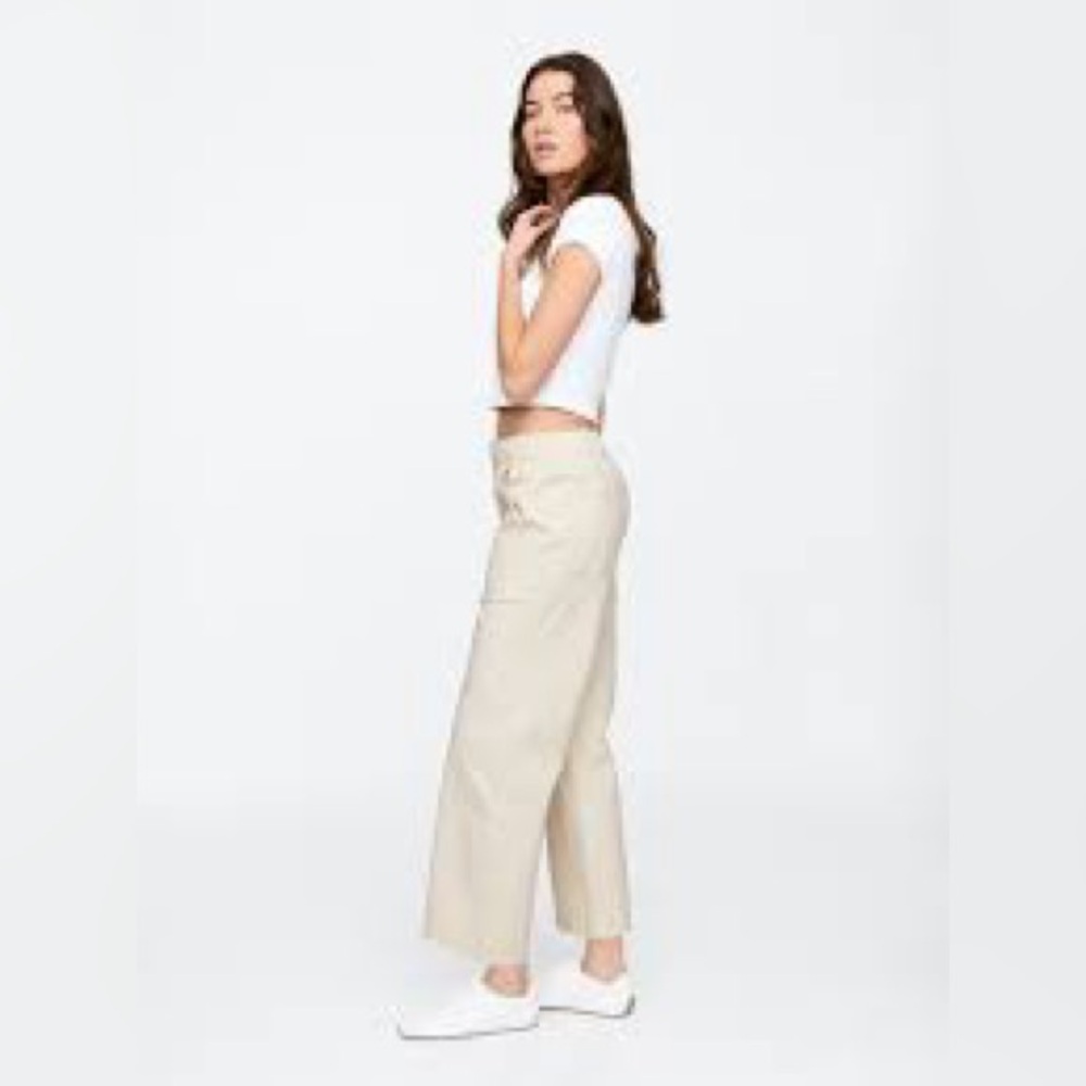 GAP Women's wide leg khaki